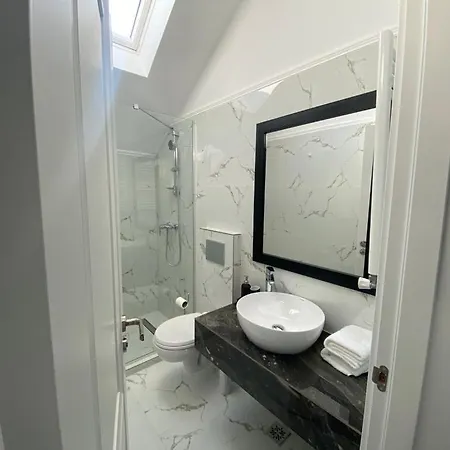 Апартаменти Erbario House *