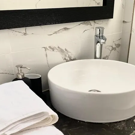 Апартаменти Erbario House *