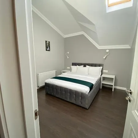 Erbario House Апартаменти