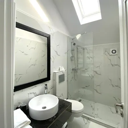 Апартаменти Erbario House *