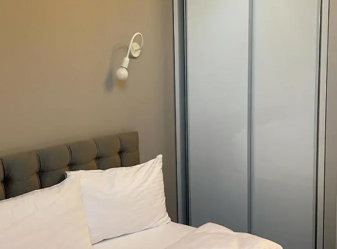 Erbario House شقة بوخارست