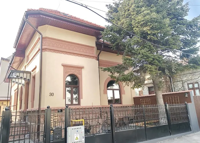 Erbario House شقة *